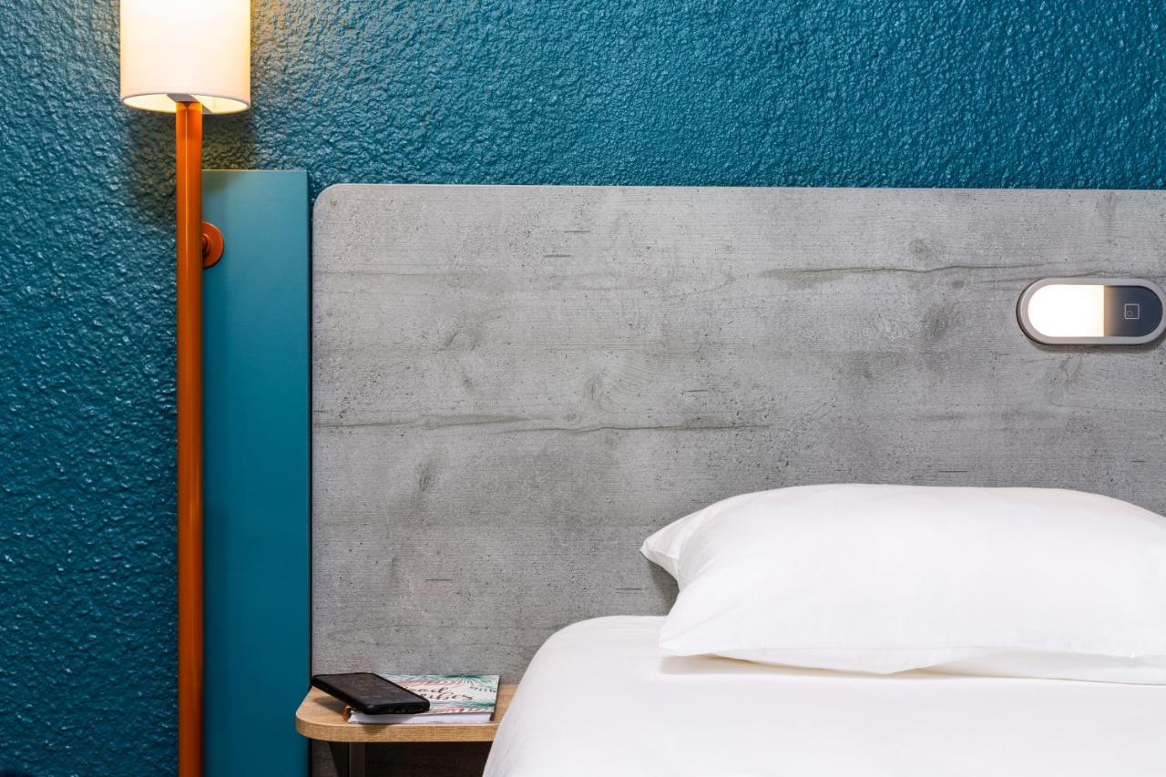 Ibis Budget Rueil Malmaison Екстериор снимка